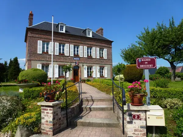 Borne de Recharge 27 Entreprise borne de recharge Drucourt