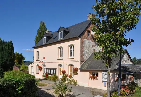 Borne de Recharge 27 Entreprise borne de recharge Vieux-Port